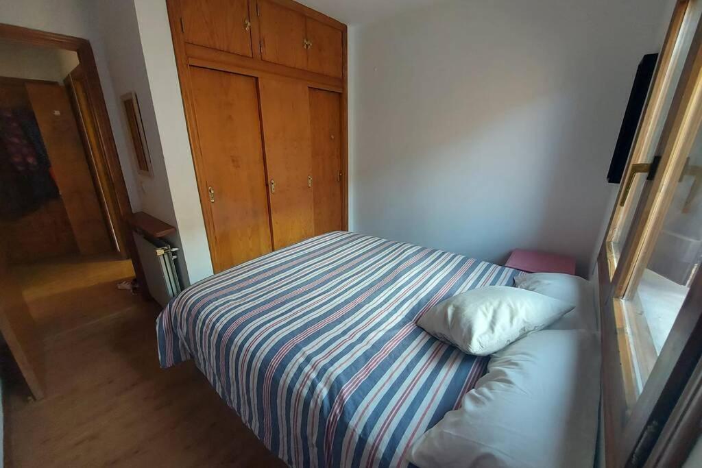 Casa Bihotz - Bonito Y Centrico Apartamento Con Garaje En Sallent Sallent de Gállego Kültér fotó