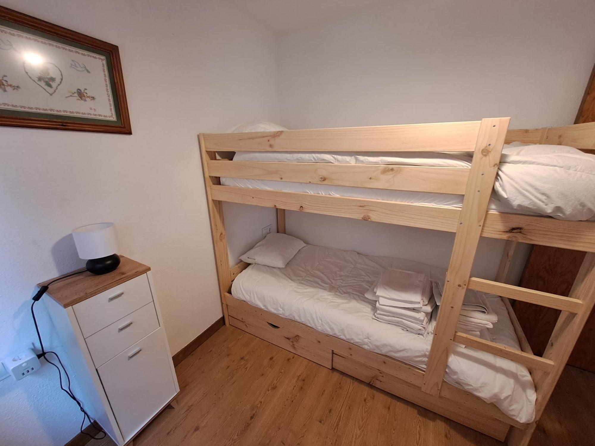 Casa Bihotz - Bonito Y Centrico Apartamento Con Garaje En Sallent Sallent de Gállego Kültér fotó